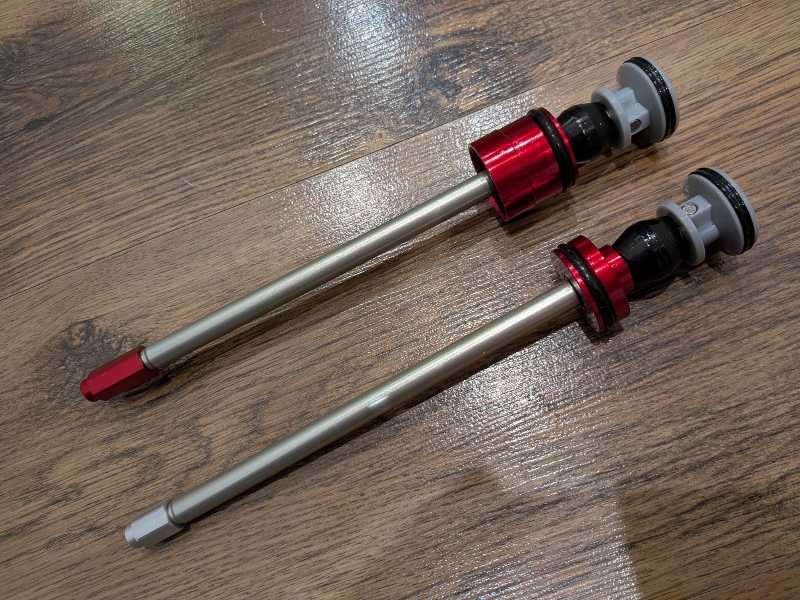 Воздушные пружины RockShox Pike Lyrik DebonAir разные