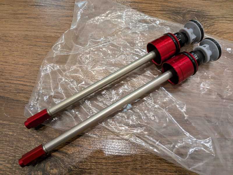 Воздушные пружины RockShox Pike Lyrik DebonAir разные