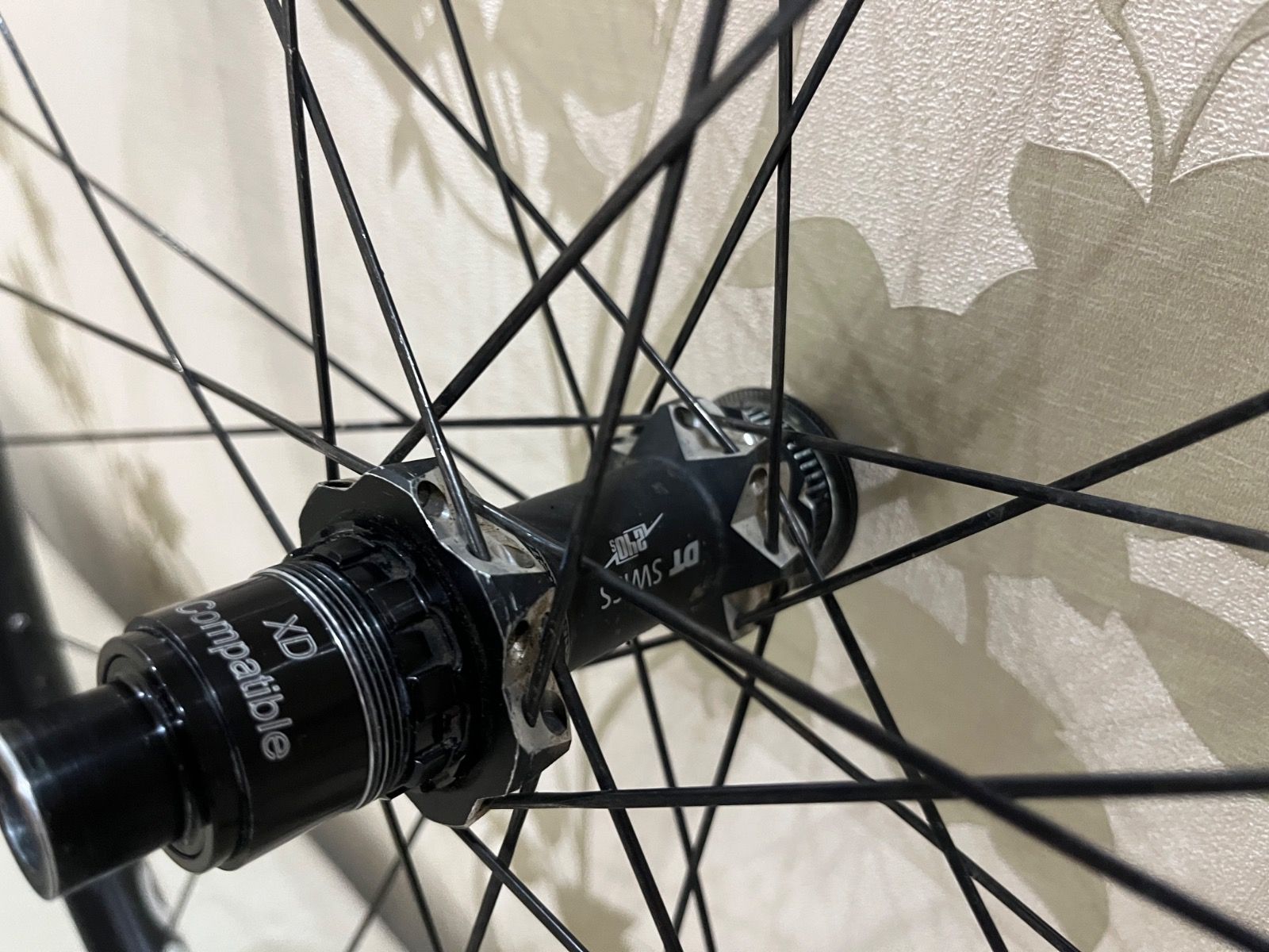 Колеса карбоновые  dt swiss xrc 1200