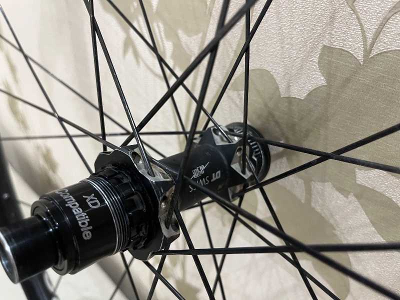 Колеса карбоновые  dt swiss xrc 1200