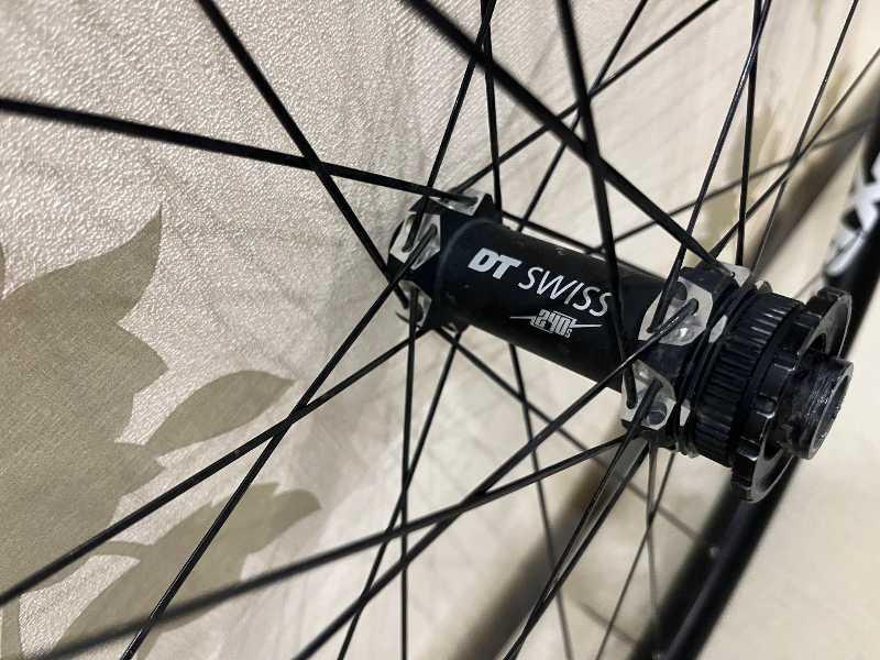 Колеса карбоновые  dt swiss xrc 1200