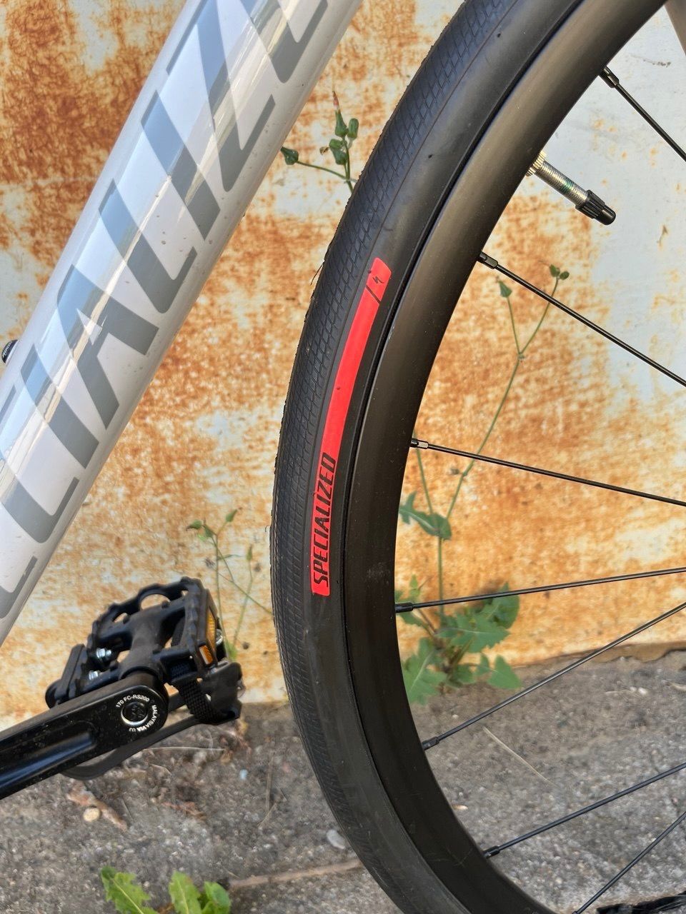 Шоссейный велосипед Specialized Allez E5 Disc (2024–2026), рама 56