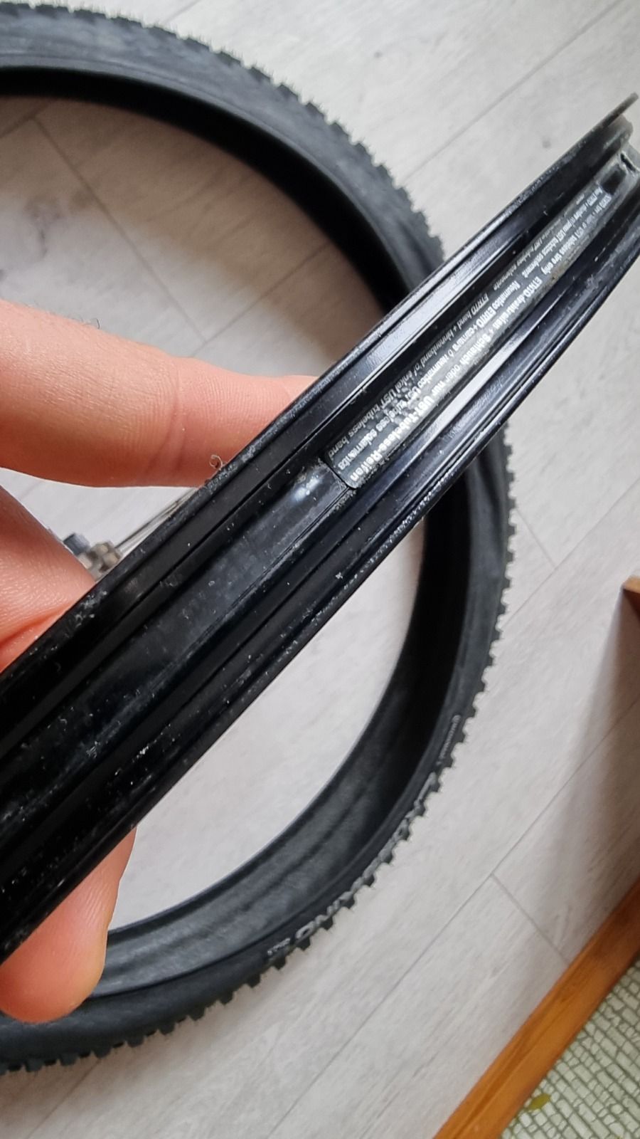 Mavic crosstrail ust 26