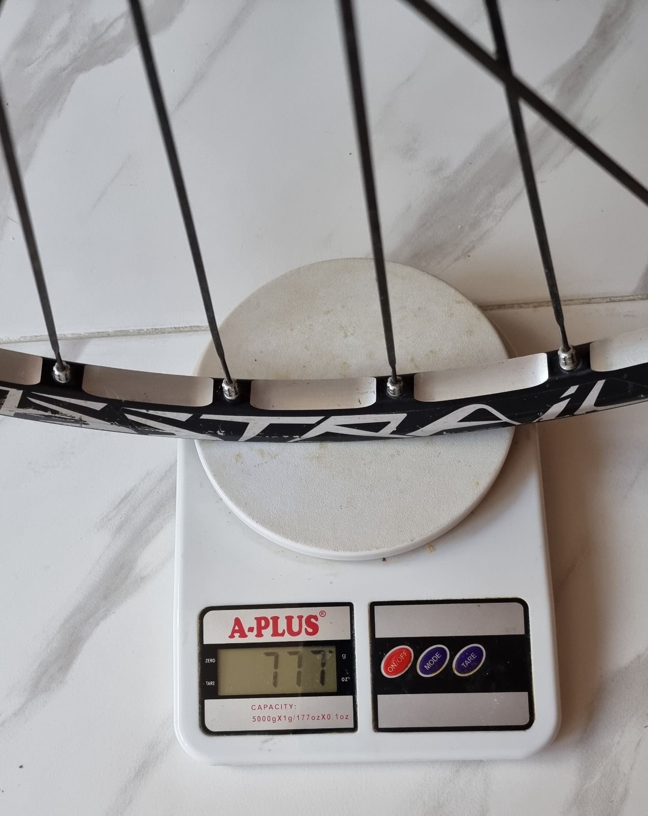 Mavic crosstrail ust 26