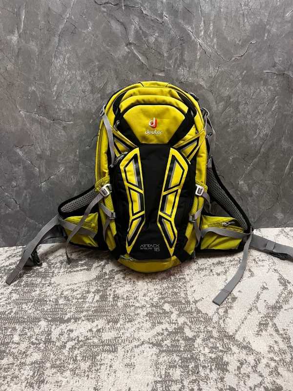 Велорюкзак Deuter Attack Enduro 16