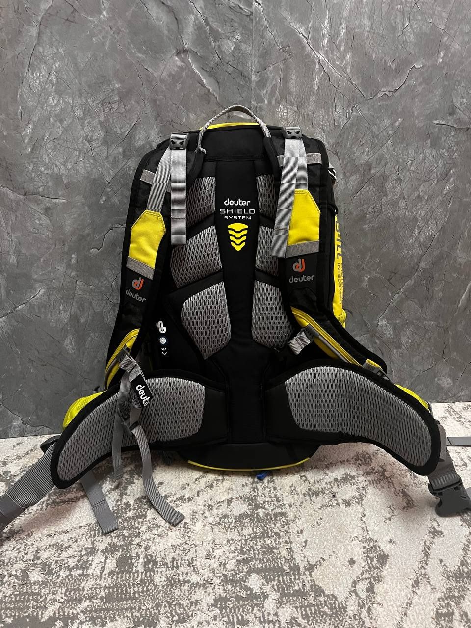 Велорюкзак Deuter Attack Enduro 16