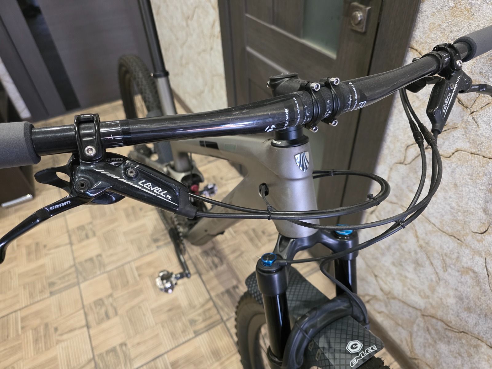 Trek Top Fuel 9.7