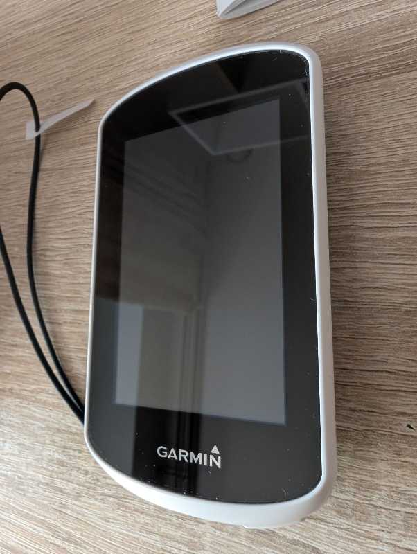 Garmin Edge Explore. Привез из штатов, пользовался два года. Перешел на Wahoo