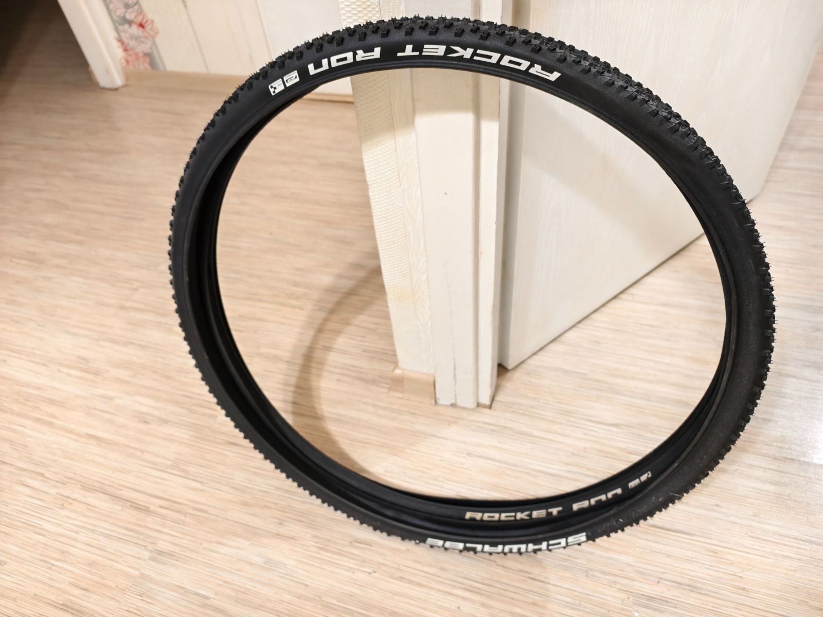 Две покрышки schwalbe rocket ron 33-622
