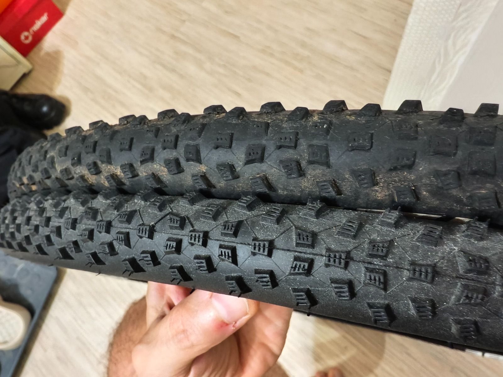 Две покрышки schwalbe rocket ron 33-622