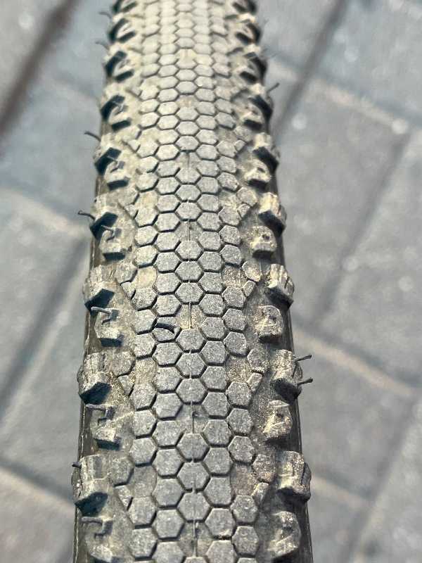 Гревел Cannondale Topstone 1