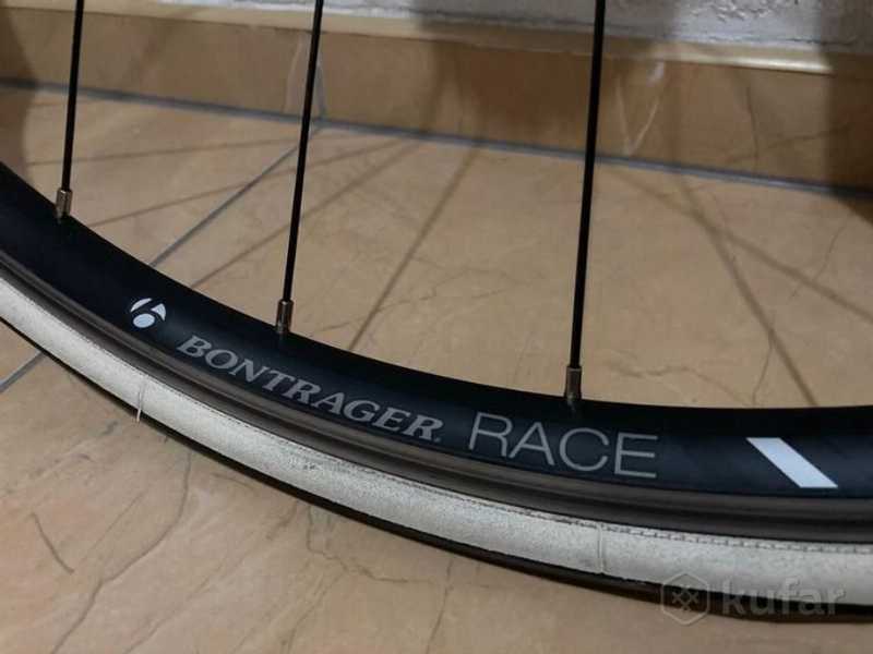 колеса для шоссейного велосипеда Bontrager Race.