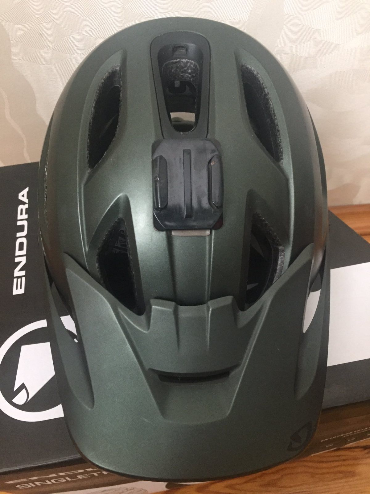 Топовый шлем Giro Montaro MIPS