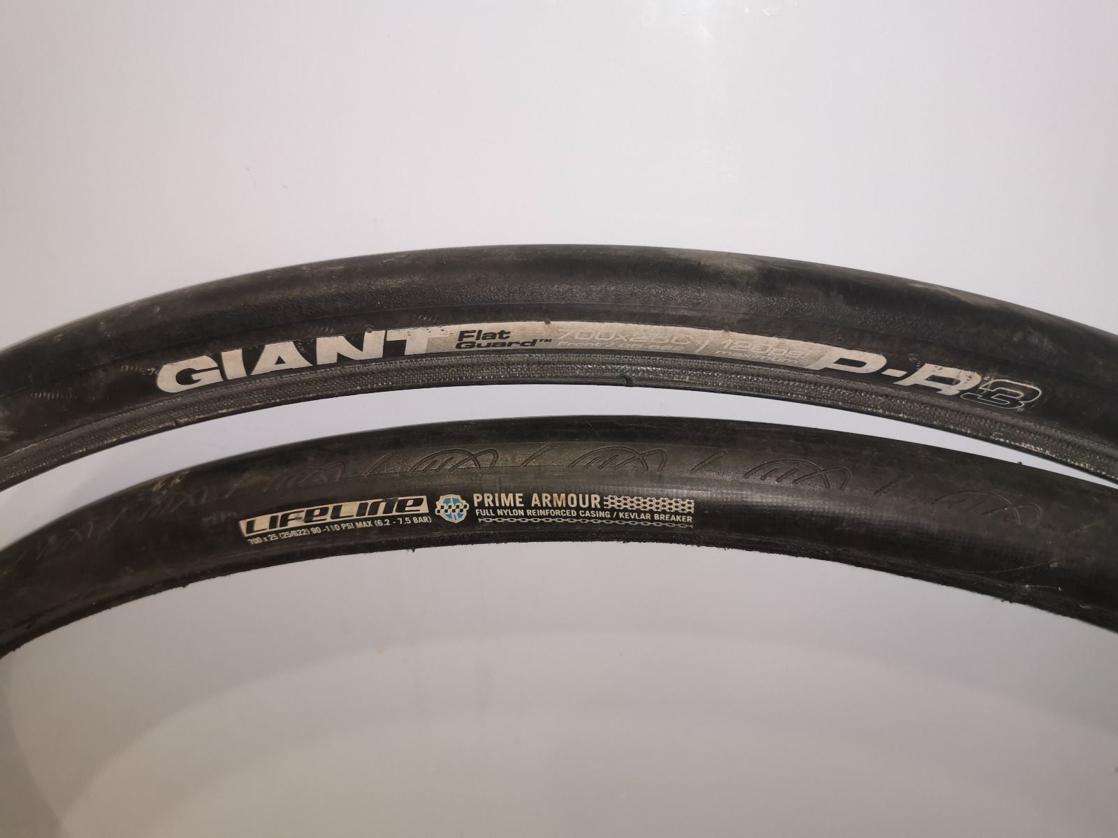 Покрышки шоссе 28 Continental SCHWALBE LIFELINE