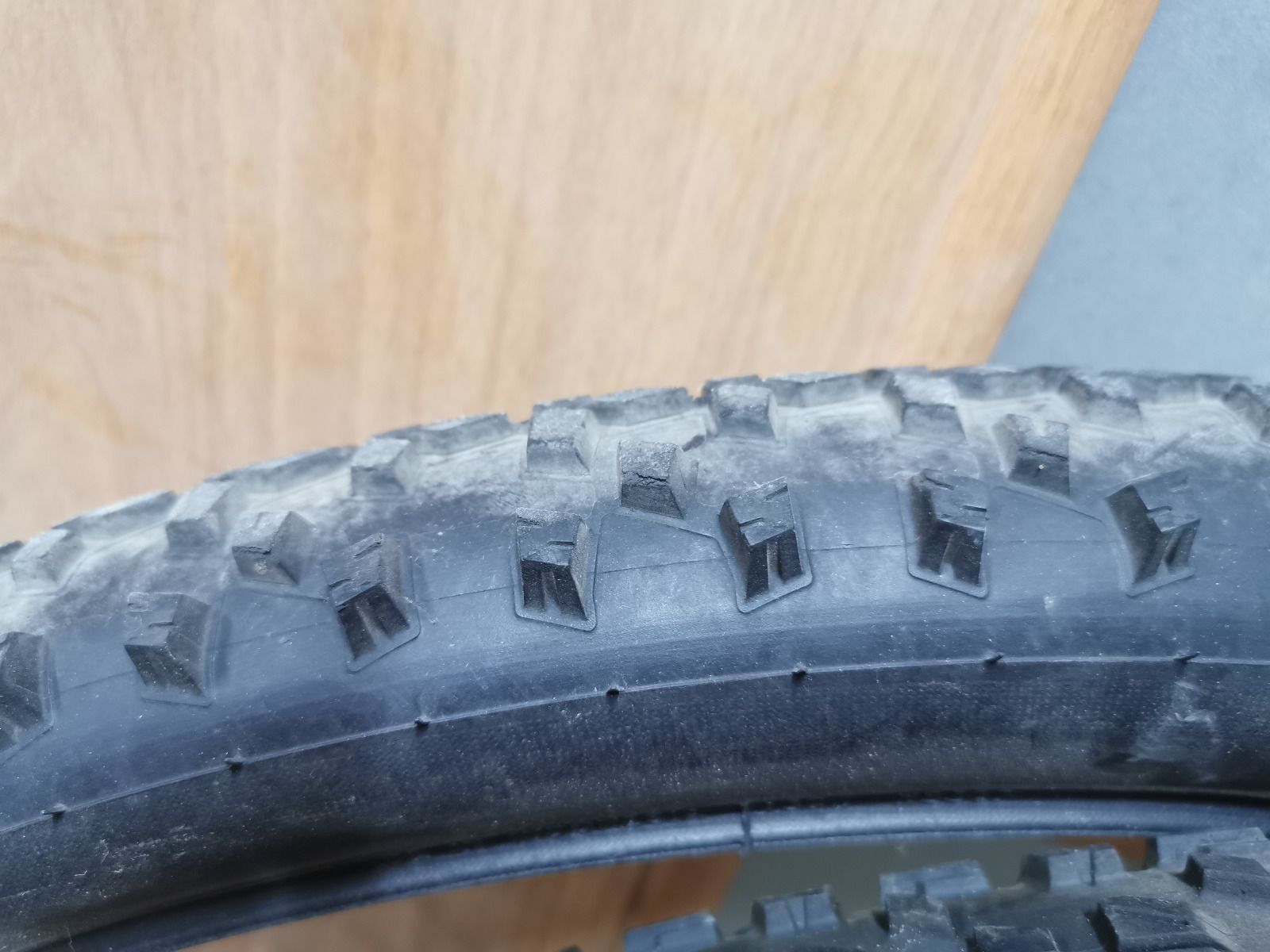 Покрышки 27.5 Schwalbe Continental MAXXIS