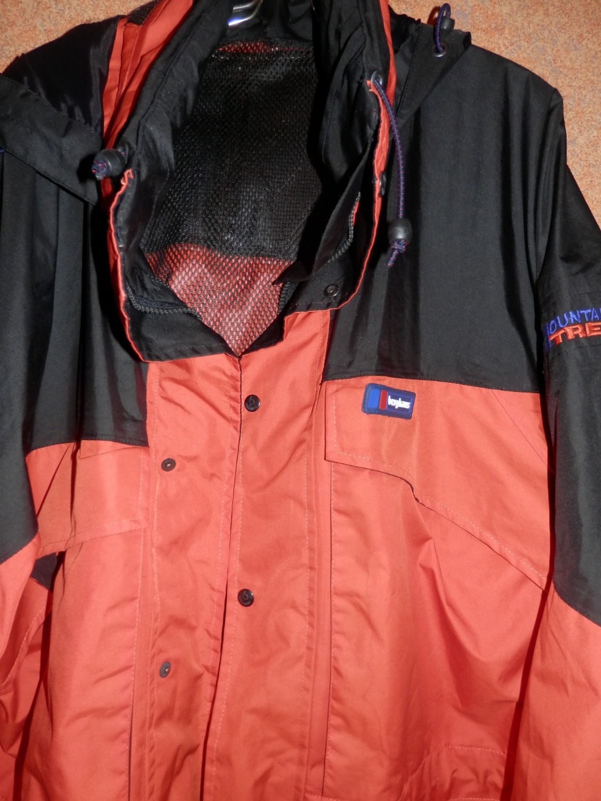 BERGHAUS Mountain Trek Aquafoil