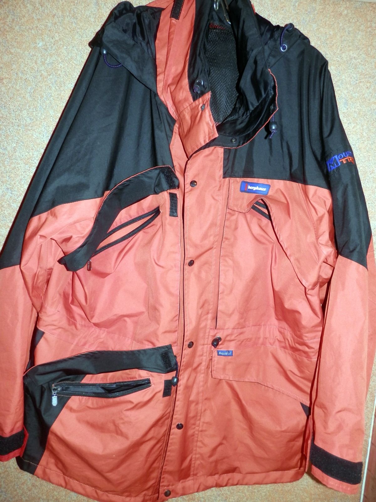 BERGHAUS Mountain Trek Aquafoil