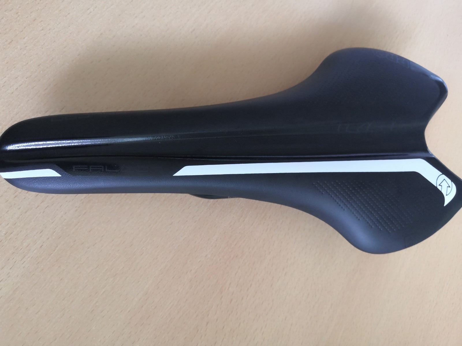 Седло PRO Falcon Stainlees Saddle