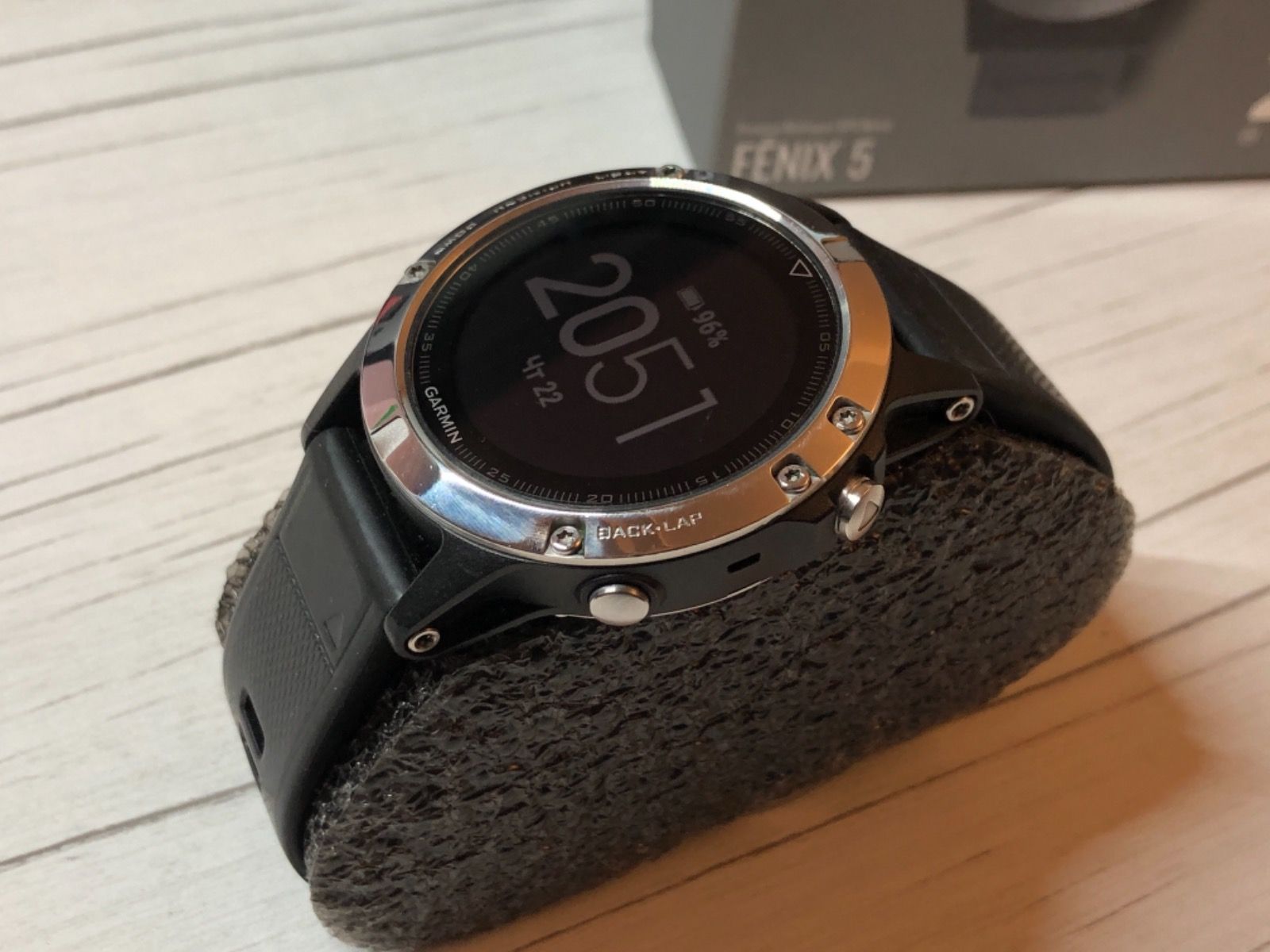 Мультиспортивные часы Garmin Fenix 5