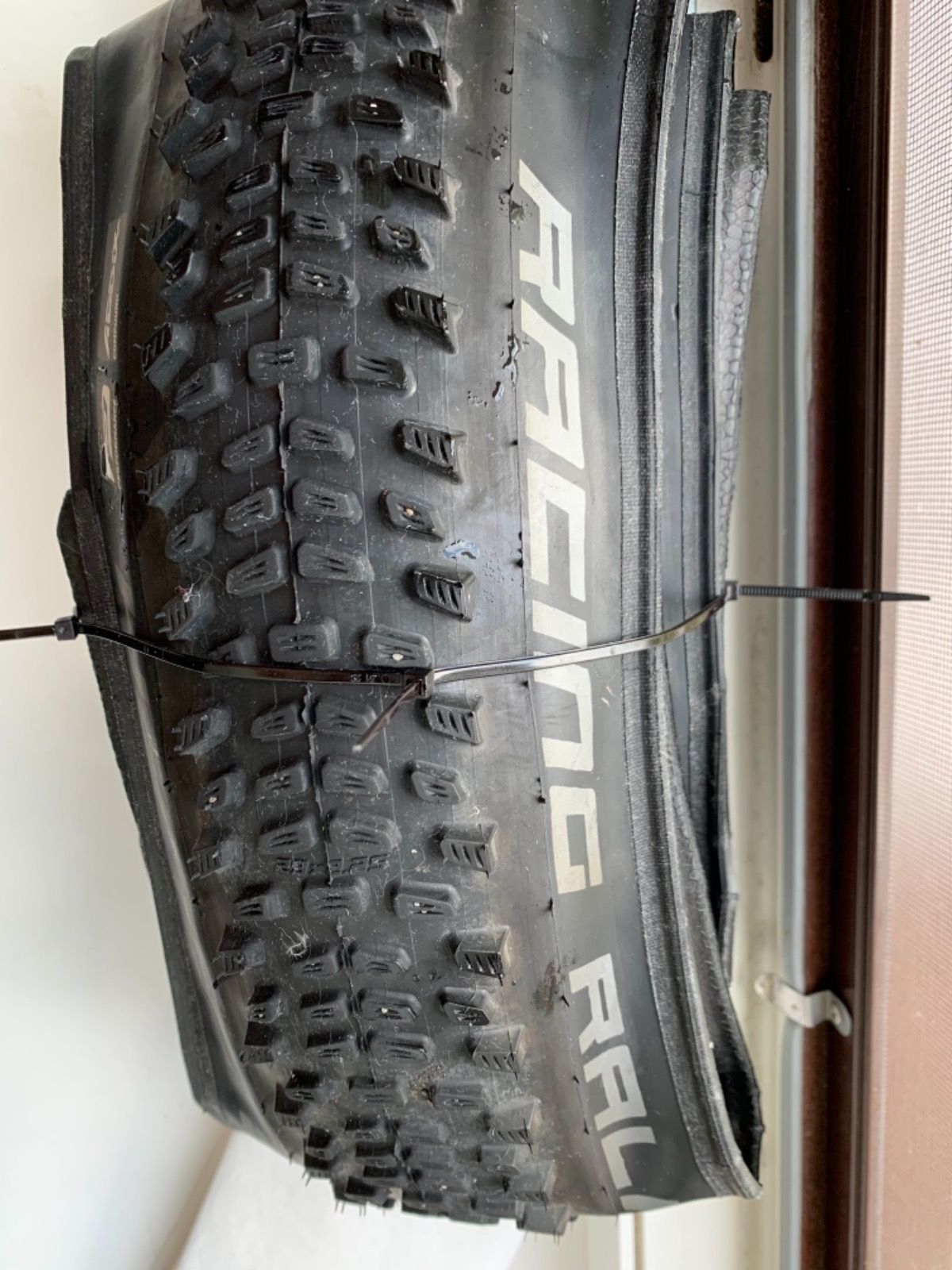 Покрышки пара : Schwalbe Racing Ray , Schwalbe Racing Ralph