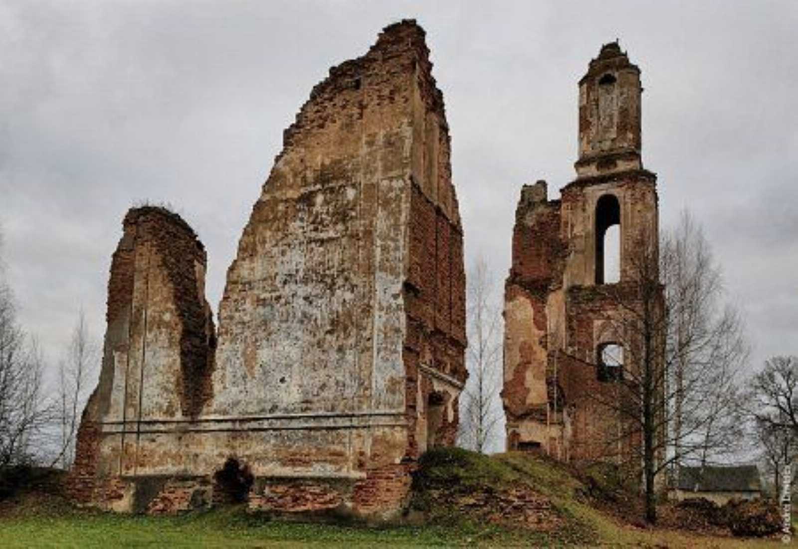 Костел св. Антония (руины)