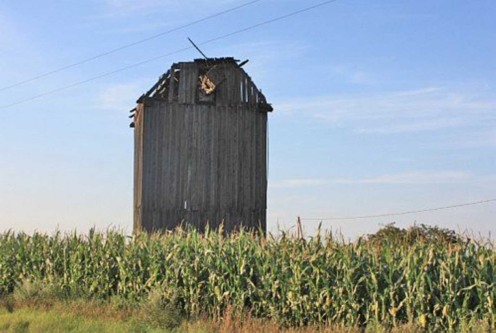 Ветряная мельница (дерев.)