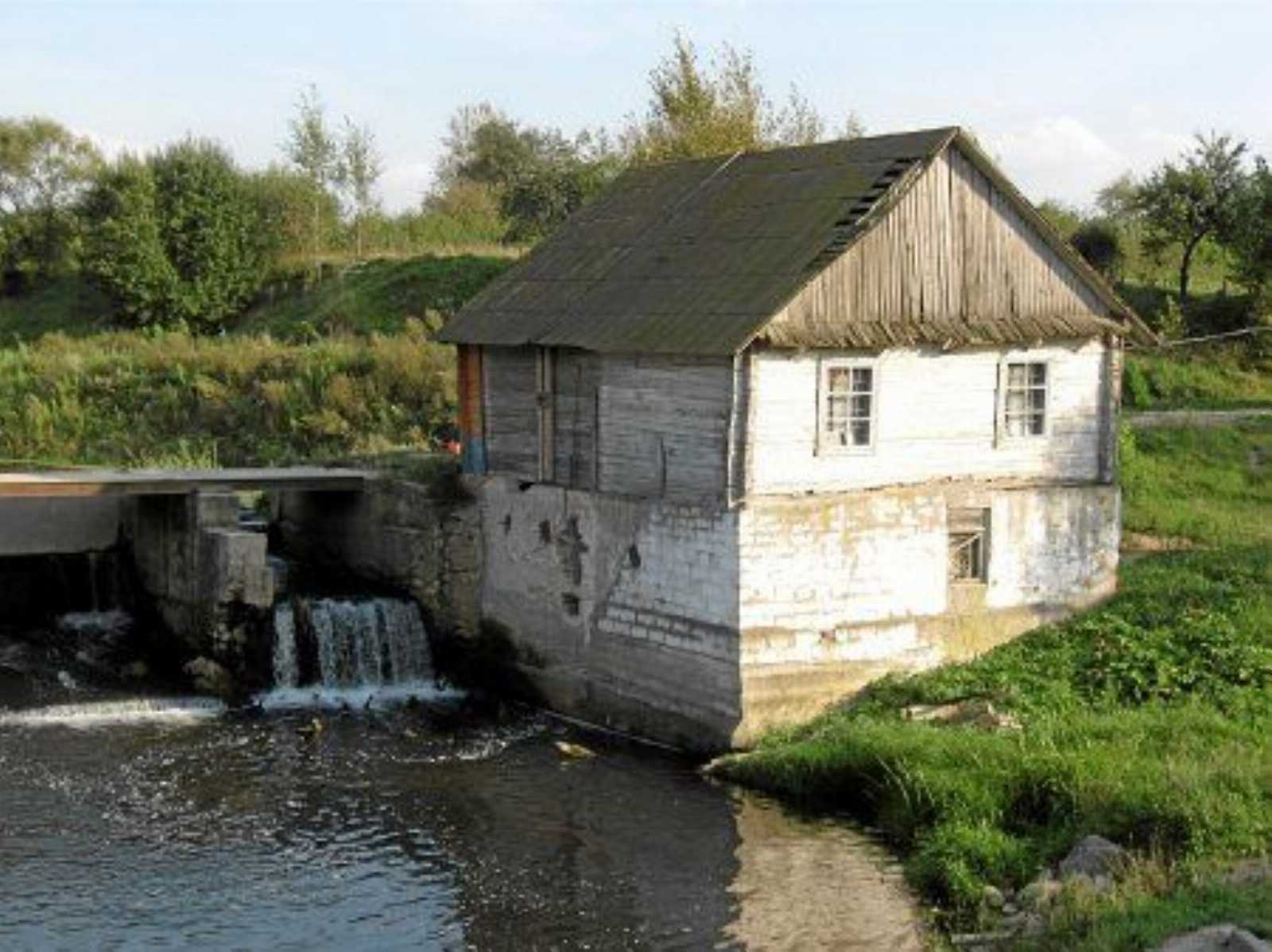 Водяная мельница (дерев.)