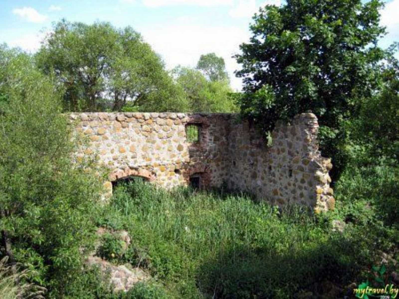 Водяная мельница (руины)