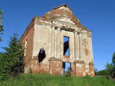 Костел францисканцев (руины)