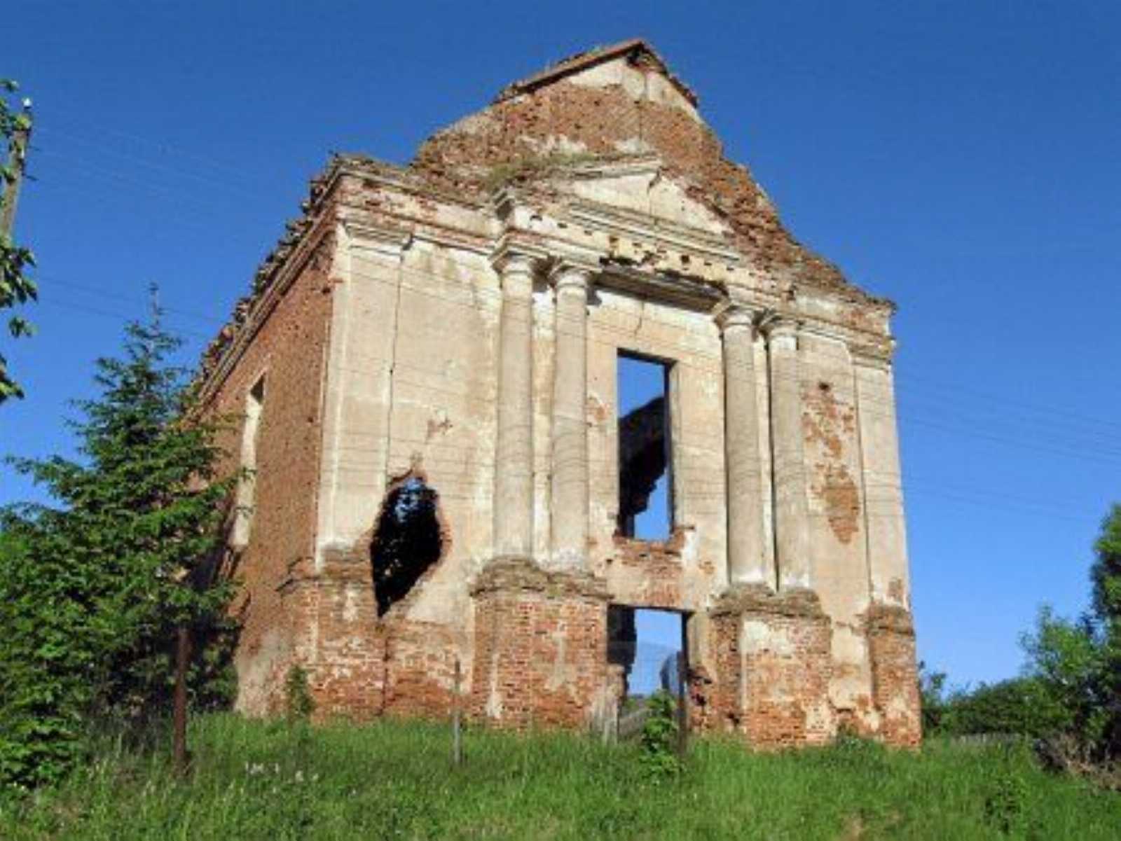 Костел францисканцев (руины)