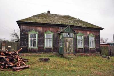 Дом, где жил В. Короткевич (дерев.)