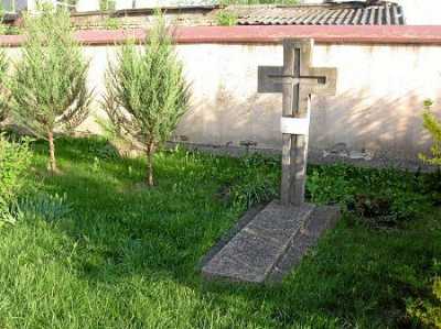 Символическая могила немецких солдат 2-й мировой войны
