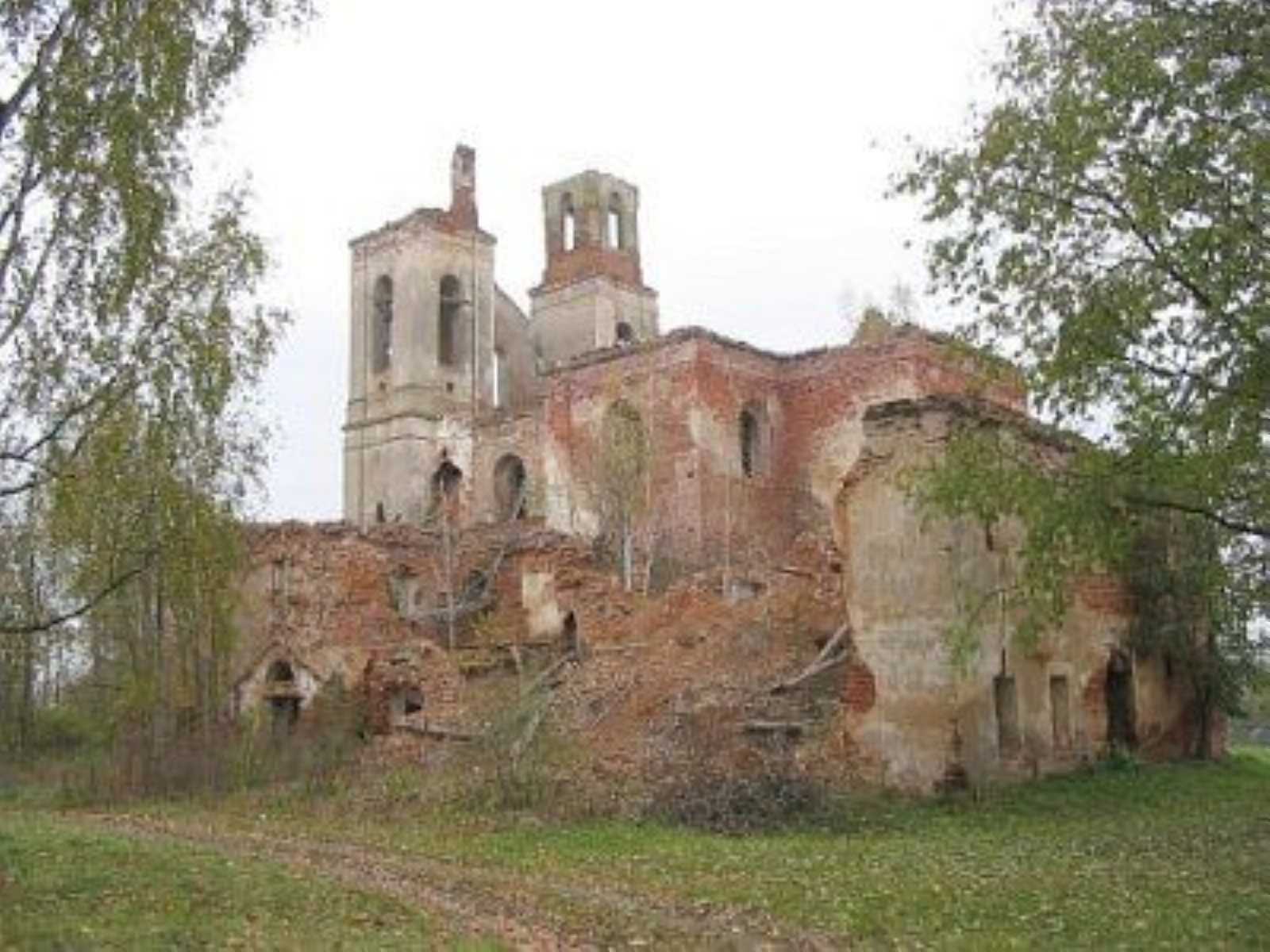 Жилой корпус (руины)