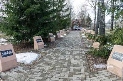 Памятная аллея захороненных после аварии на ЧАЭС деревень