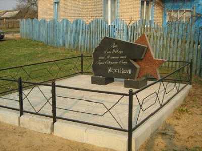 Памятник на месте гибели Марата Казея