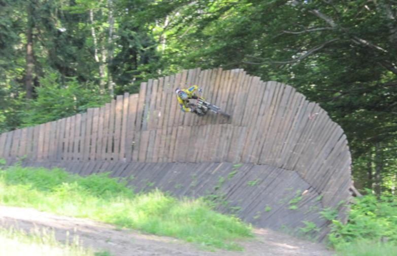 wallride_4.jpg