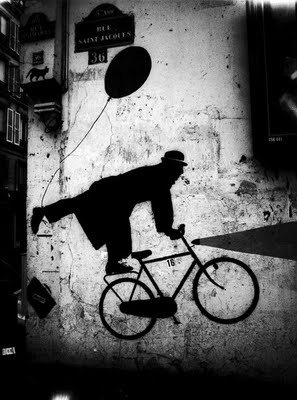 Bicycle_art_on_wall.jpg