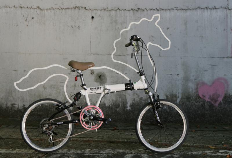 white-unicorn-bicycle-02.jpg