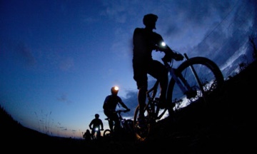 Mountain-biking-at-night-003.jpg