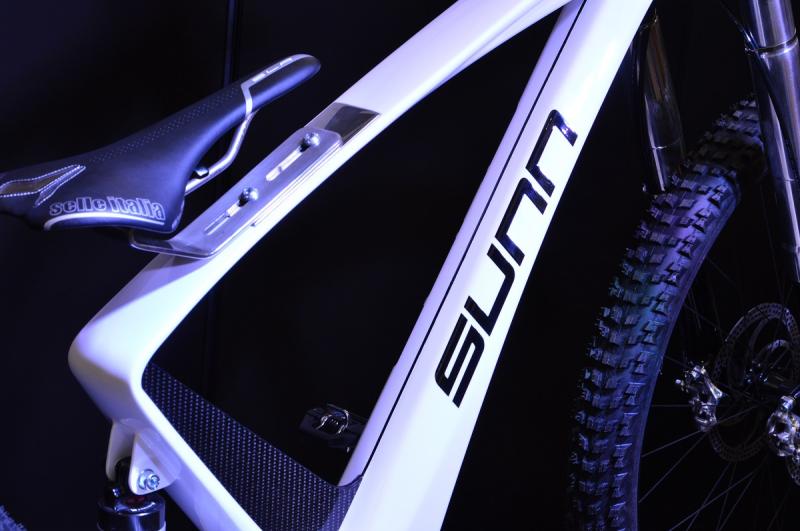 sunn-dh-2015_saddle.jpg