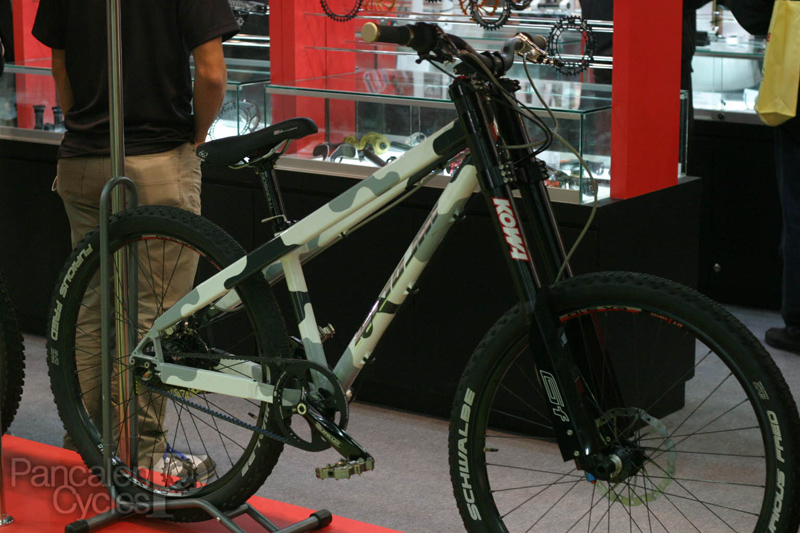 Nicolai_2mxtb_2011_with_Kowa_fork_-_Taipei_2011_-ph1.jpg
