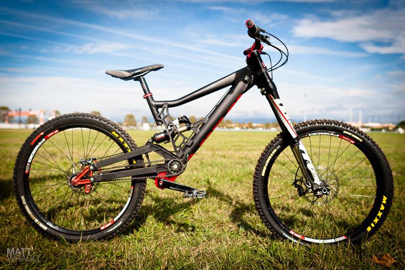 Cavalerie_Effigear_DH_bike_-2012.jpg