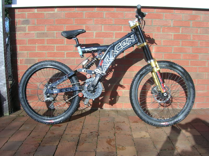 Saracen_Team_Rush_near99-2000.jpg