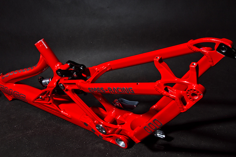 Emes_Racing_-_prot0_-with_shock_-ph1.jpg