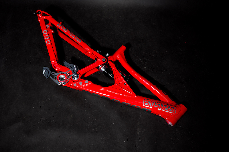 Emes_Racing_-_prot_-with_shock.jpg