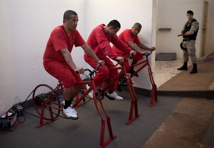 unusual-prisons-8.jpg