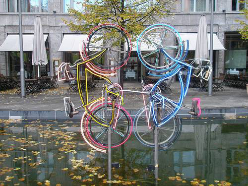 Riding_Bikes_1998_Berlin.jpg