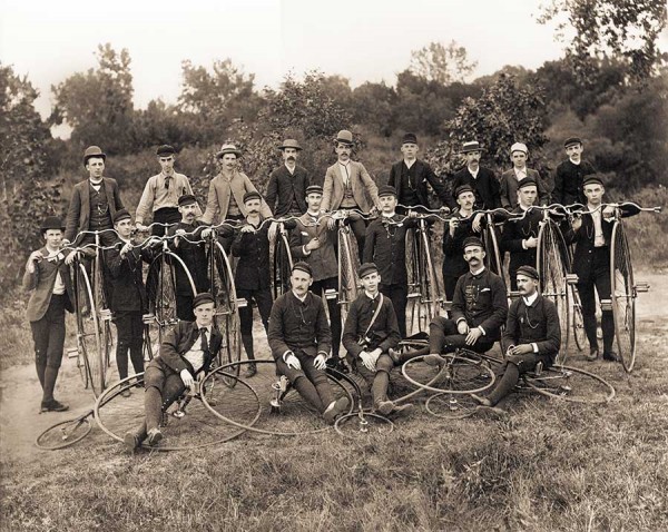 high-wheel-bicycle-club_900px-600x478.jpg